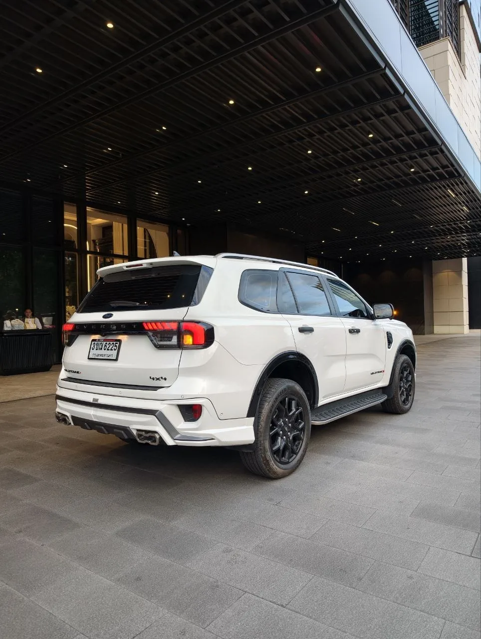 Ford Everest Wildtrak 4x4 — Photo 3