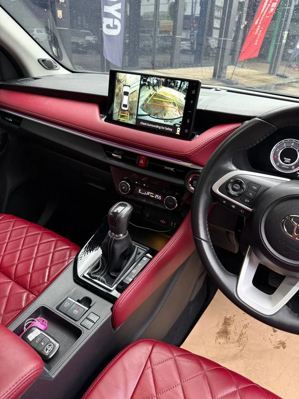 Toyota Yaris Ativ Luxury 2024 — Photo 3
