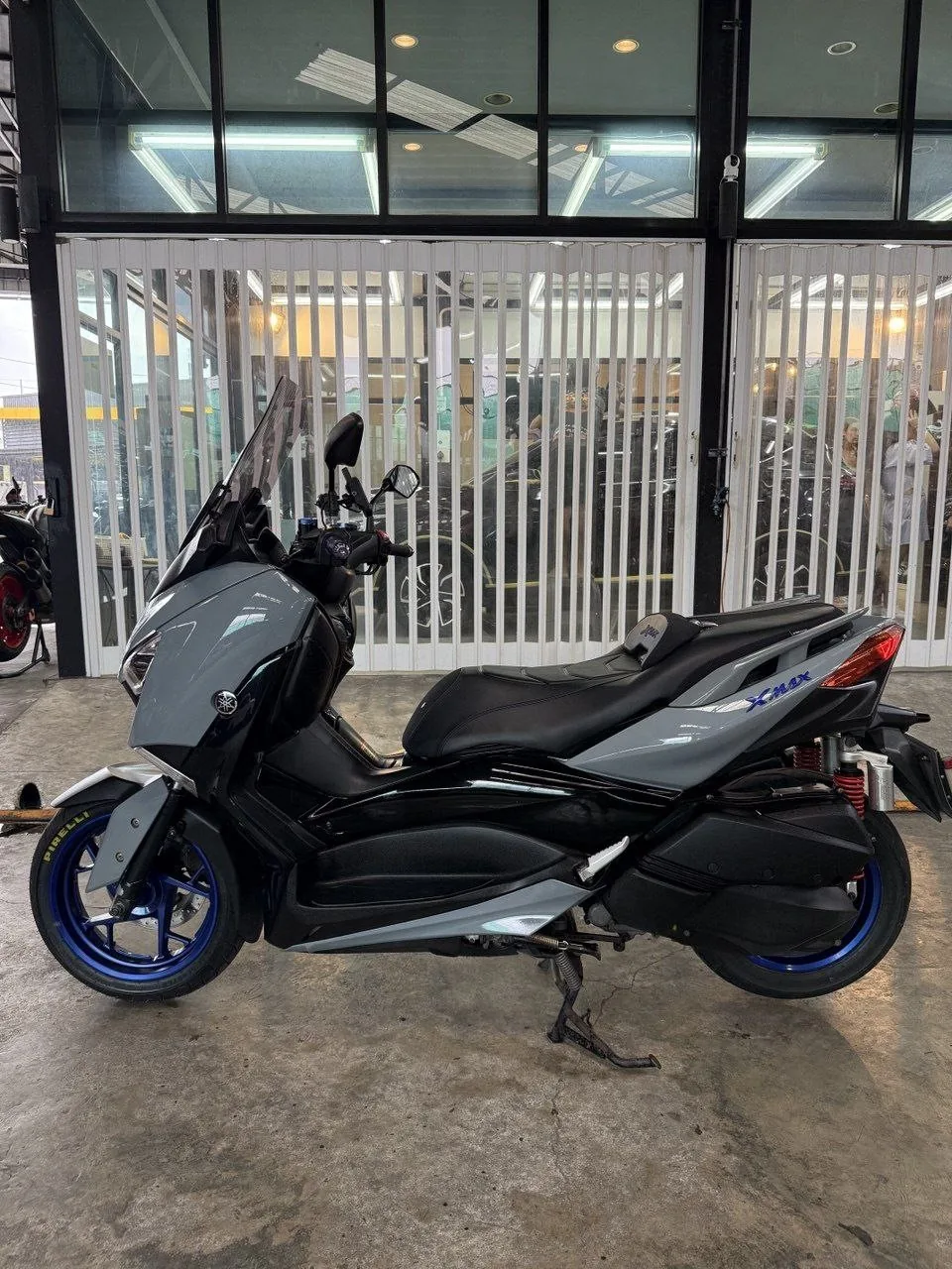 Yamaha XMAX 300 2022 — Photo 3