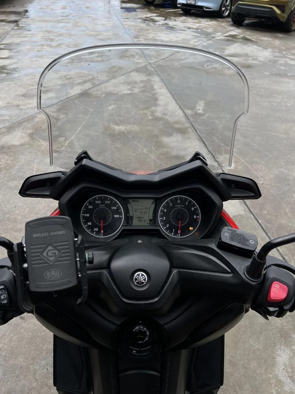 Yamaha XMAX 300 2022 — Photo 4